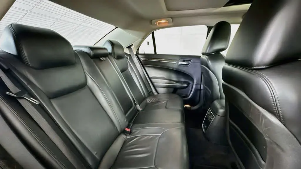 2015 Chrysler 300 Limited