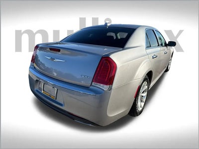 2016 Chrysler 300 Limited 4DR Sedan