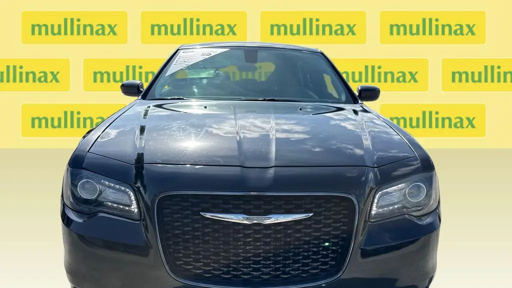 2018 Chrysler 300 Touring