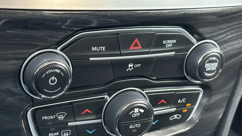 2018 Chrysler 300 Touring