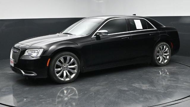 2019 Chrysler 300 Touring