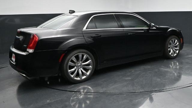 2019 Chrysler 300 Touring