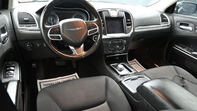 2019 Chrysler 300 Touring