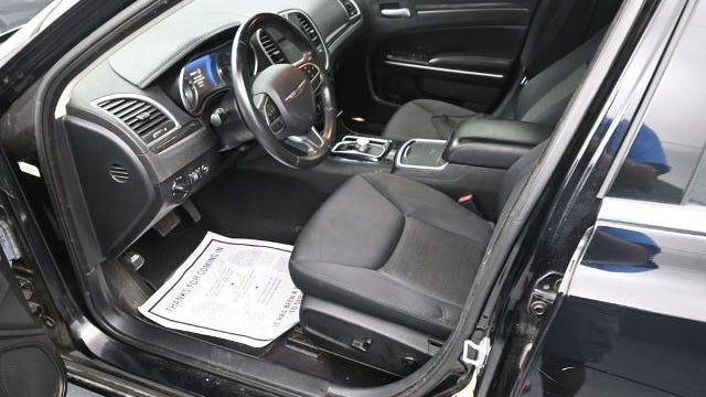 2019 Chrysler 300 Touring