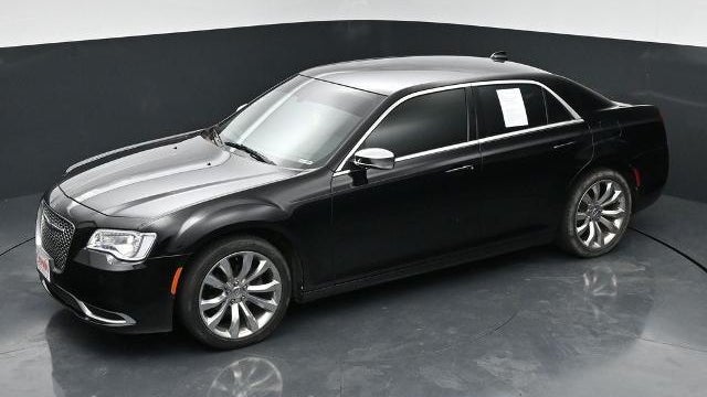 2019 Chrysler 300 Touring