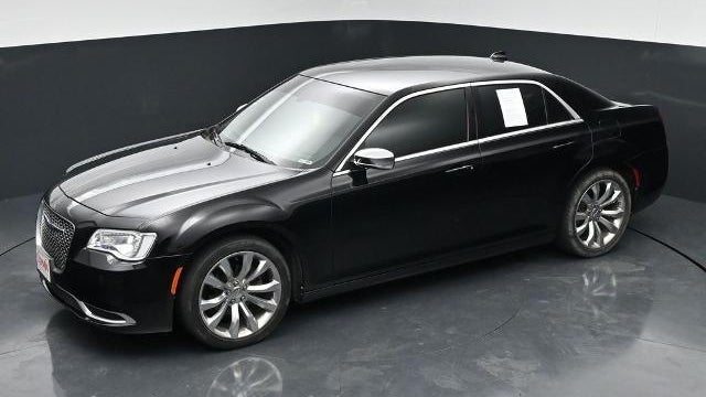 2019 Chrysler 300 Touring