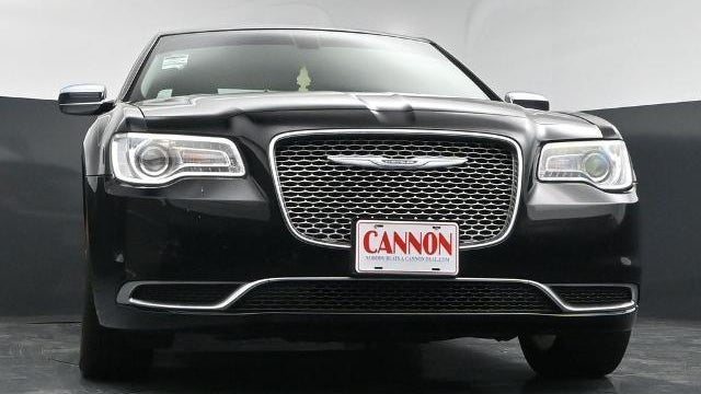 2019 Chrysler 300 Touring