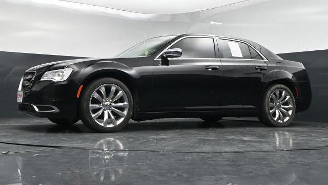 2019 Chrysler 300 Touring