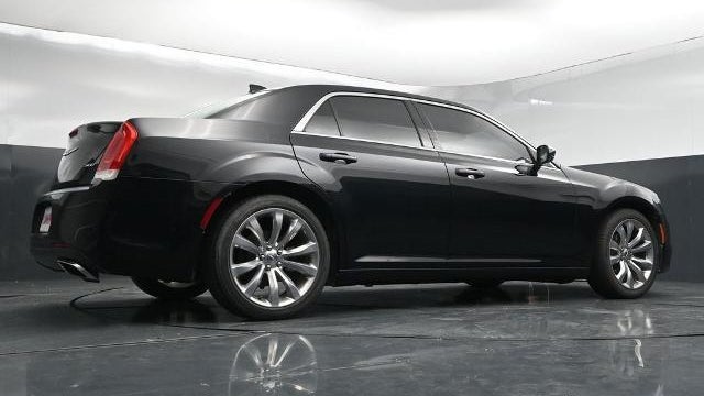 2019 Chrysler 300 Touring