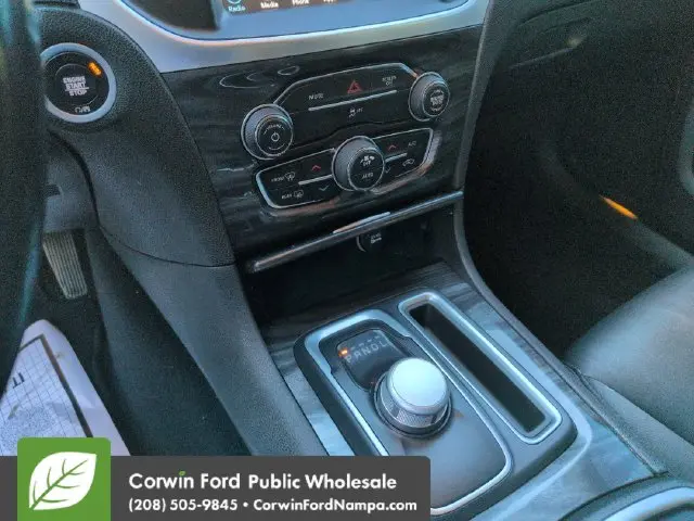 2019 Chrysler 300 - $15,980