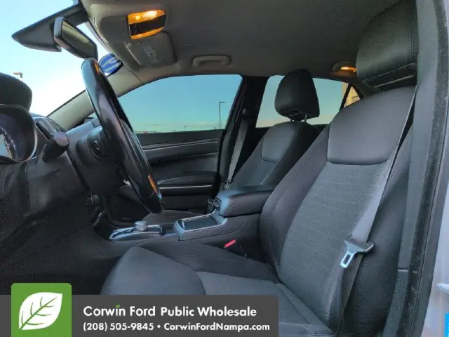 2019 Chrysler 300 - $15,980