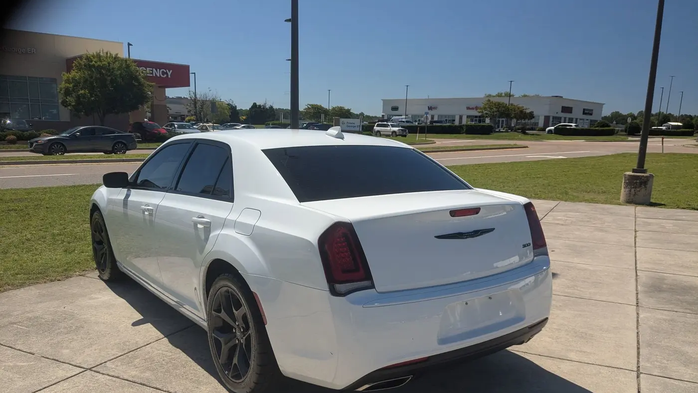 2023 Chrysler 300 Touring