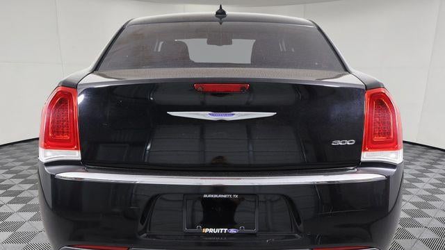 2019 Chrysler 300 Touring