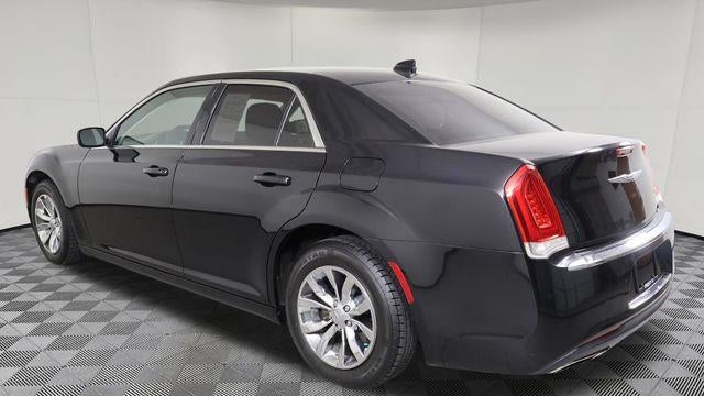 2019 Chrysler 300 Touring