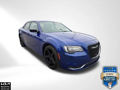 2020 Chrysler 300 Touring 4DR Sedan