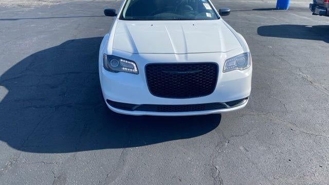 2023 Chrysler 300 Touring
