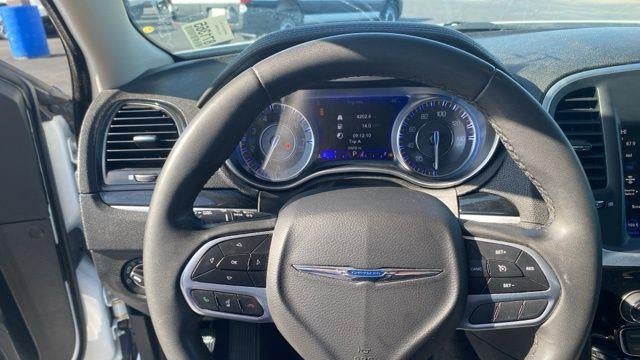 2023 Chrysler 300 Touring