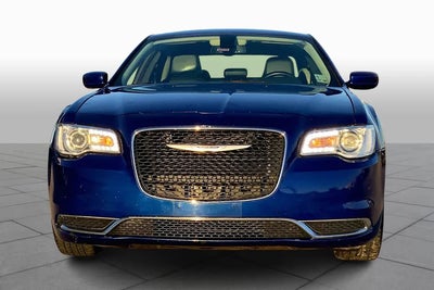 2019 Chrysler 300 Touring 4DR Sedan