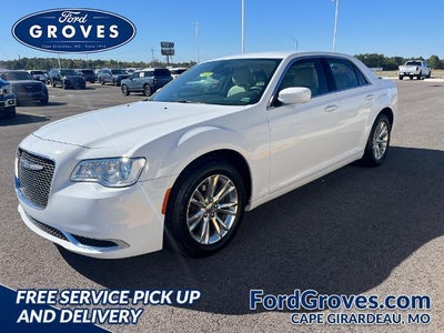 Photo of a 2020 Chrysler 300 Touring 4DR Sedan for sale