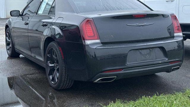 2022 Chrysler 300 Touring