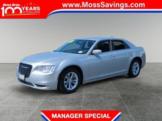 2023 Chrysler 300 with Silver Mist Exterior