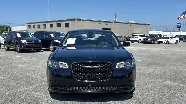 2023 Chrysler 300 Touring