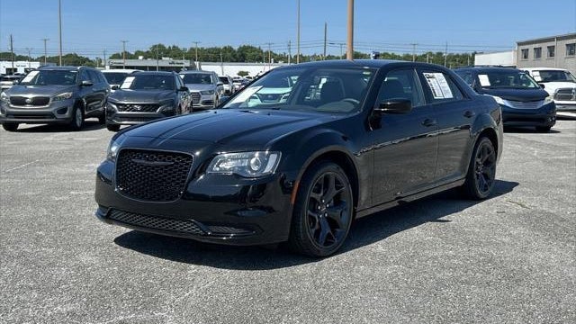 2023 Chrysler 300 Touring