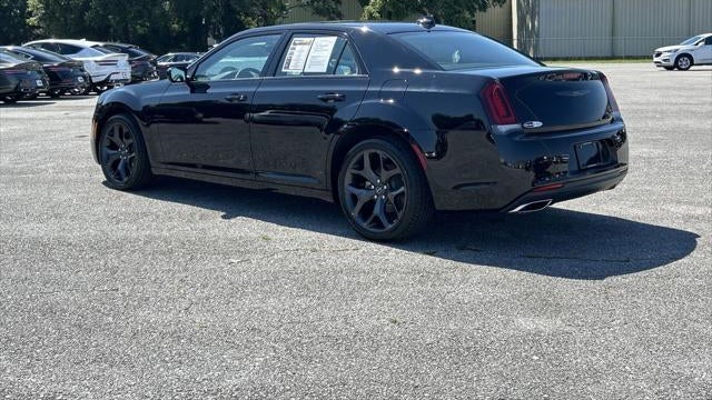 2023 Chrysler 300 Touring