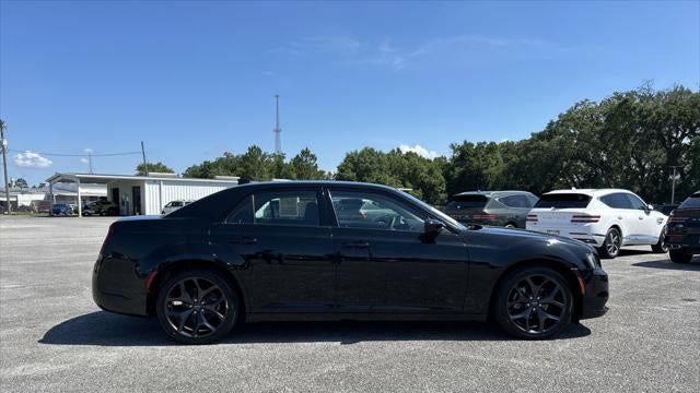 2023 Chrysler 300 Touring