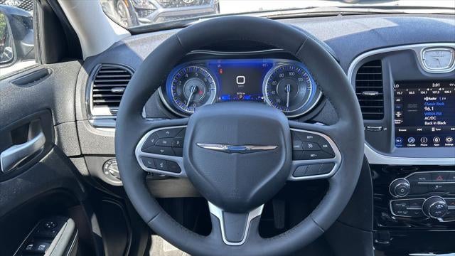 2023 Chrysler 300 Touring
