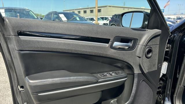 2023 Chrysler 300 Touring