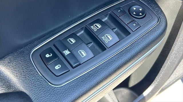 2023 Chrysler 300 Touring