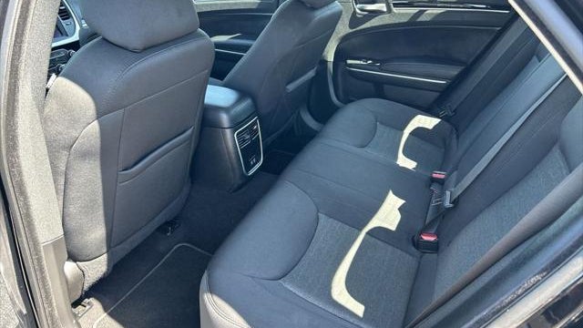 2023 Chrysler 300 Touring