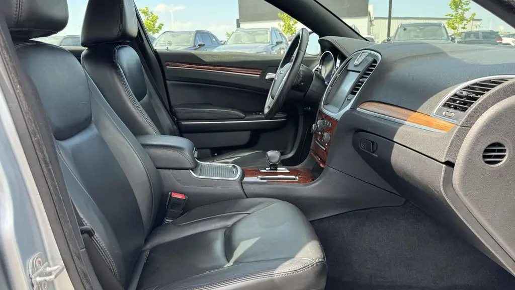 2013 Chrysler 300 Base