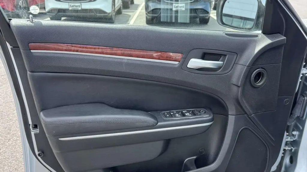 2013 Chrysler 300 Base