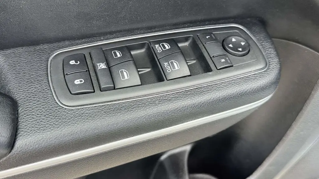2013 Chrysler 300 Base