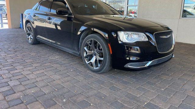 2018 Chrysler 300 Touring
