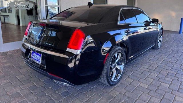 2018 Chrysler 300 Touring