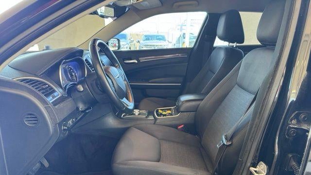 2018 Chrysler 300 Touring