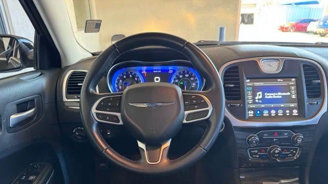 2018 Chrysler 300 Touring