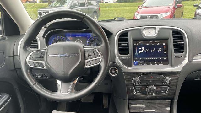 2021 Chrysler 300 Touring