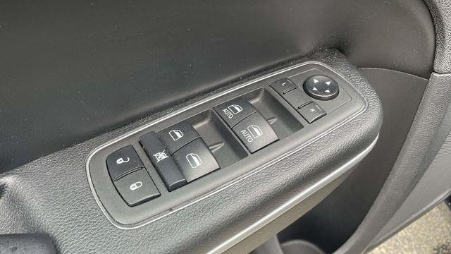 2021 Chrysler 300 Touring