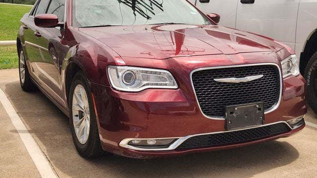 Preowned 2015 Chrysler 300 Limited for Sale