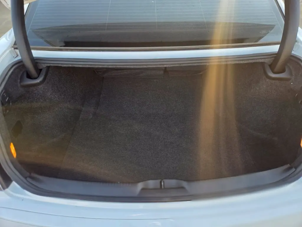 2021 Chrysler 300 - $18,277