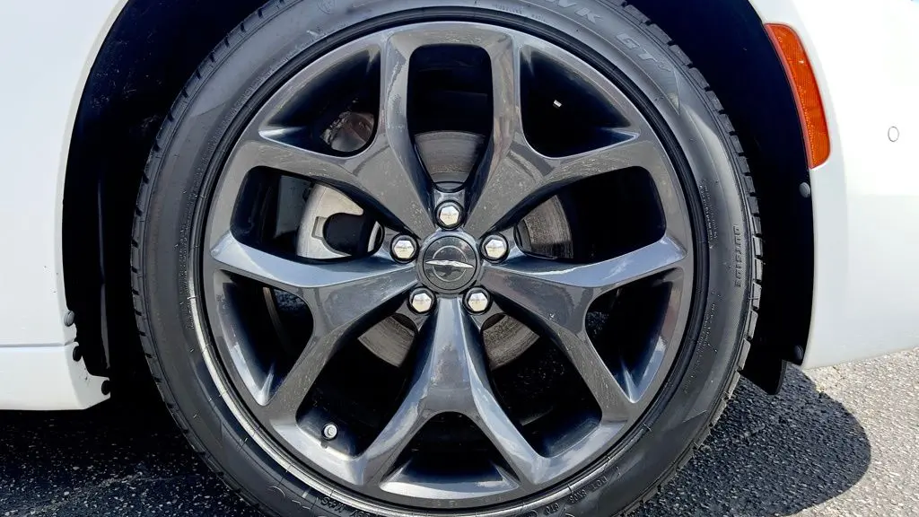 2023 Chrysler 300 Touring