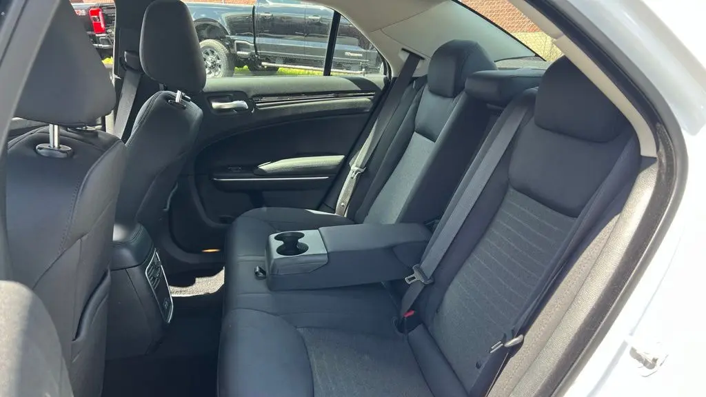 2023 Chrysler 300 Touring