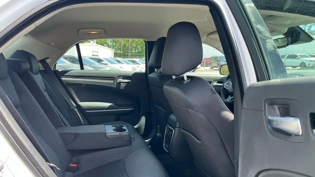 2023 Chrysler 300 Touring