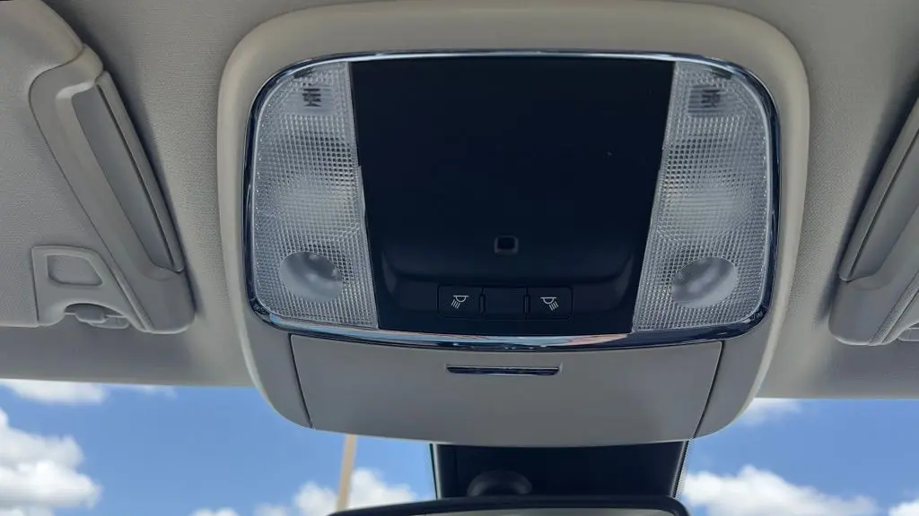 2023 Chrysler 300 Touring