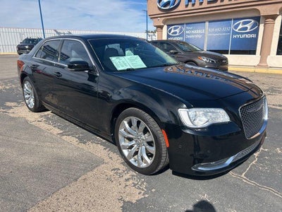 2018 Chrysler 300 Touring L 4DR Sedan