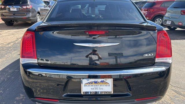 2018 Chrysler 300 Touring L